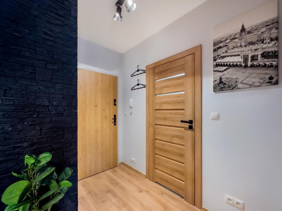 Apartament Z Duzym Tarasem W Centrum Krakowa Esterno foto